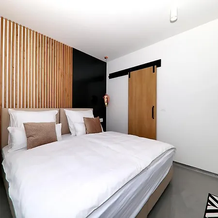 Apartment Whiterooms 12 Zadar
