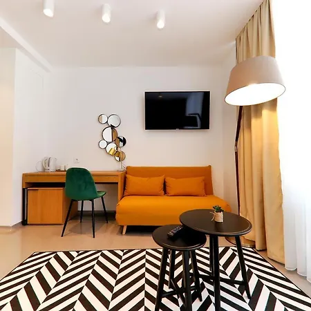 Whiterooms 12 Apartment